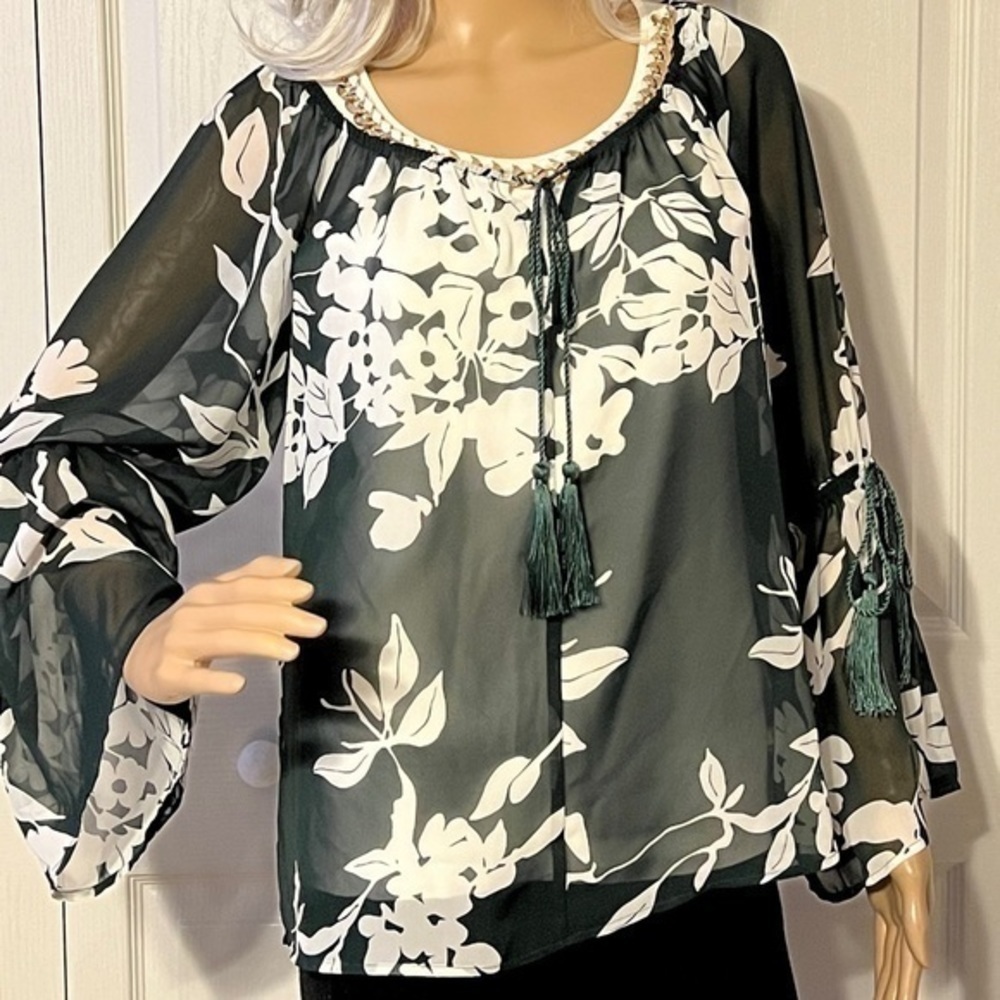 New York & Company Eva Mendes Green White Floral Blouse NWT - Picture 4 of 13